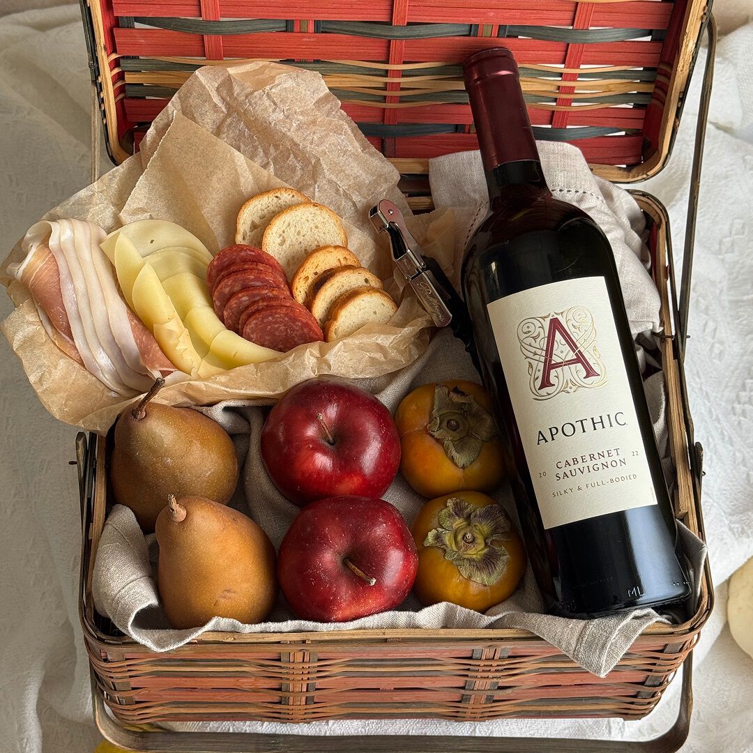 Apothic Cabernet and Food in a Basket